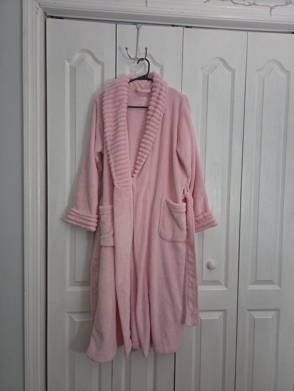 White Mark Knee Length Robe